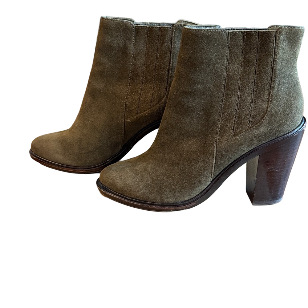 JOIE Moss Green Suede CHLOE  Bootie | Size 38.5 US 8 Perfect fall boot!! - Picture 3 of 9